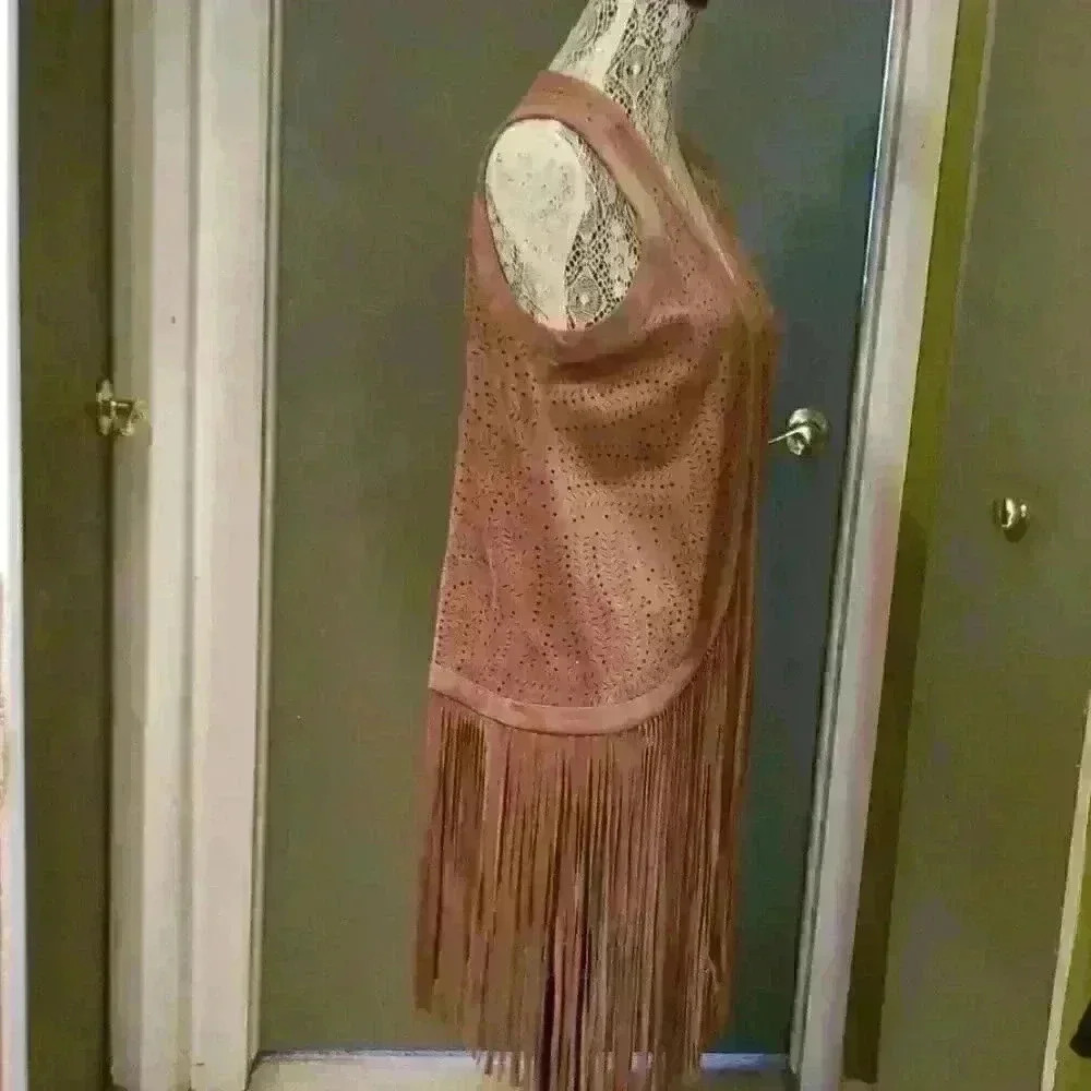 Philosphy faux suede fringe vest sz large - Picture 2 of 3